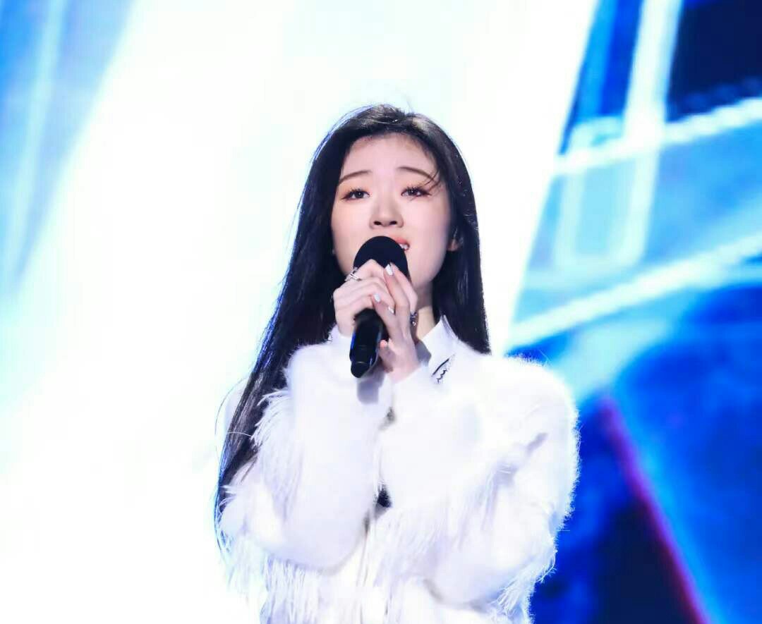 有一个美丽的女孩简谱,有个美丽的女孩她的名字叫