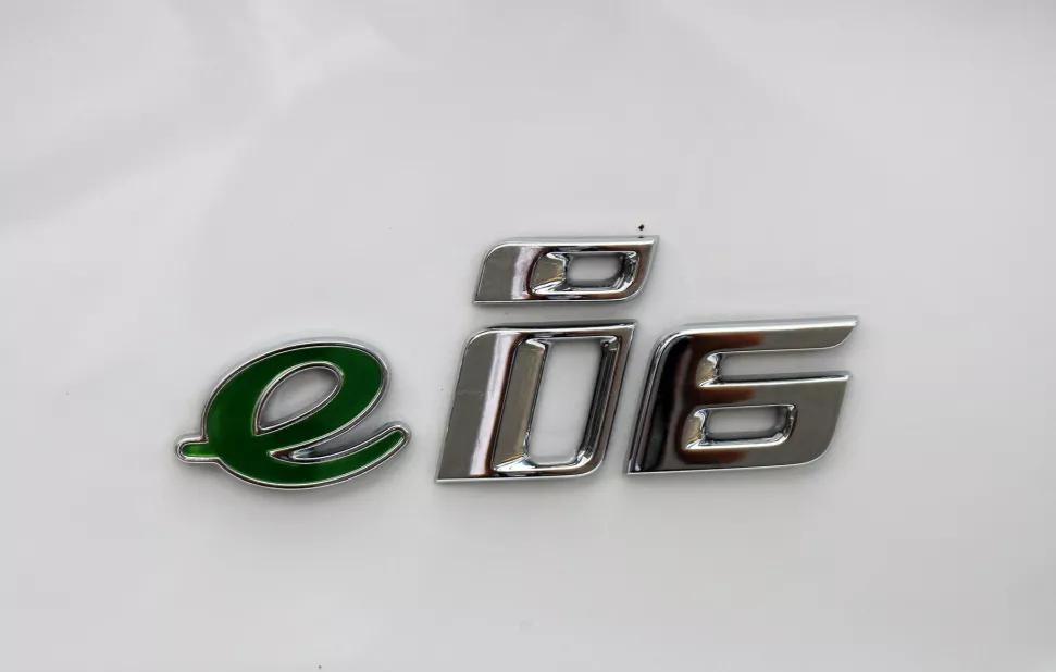 二手荣威i6混动车值得买吗,车主说荣威纯电动