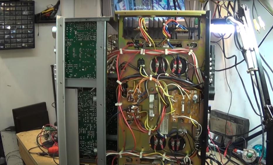 东芝toshiba电路板维修,东芝ic70收音机拆解