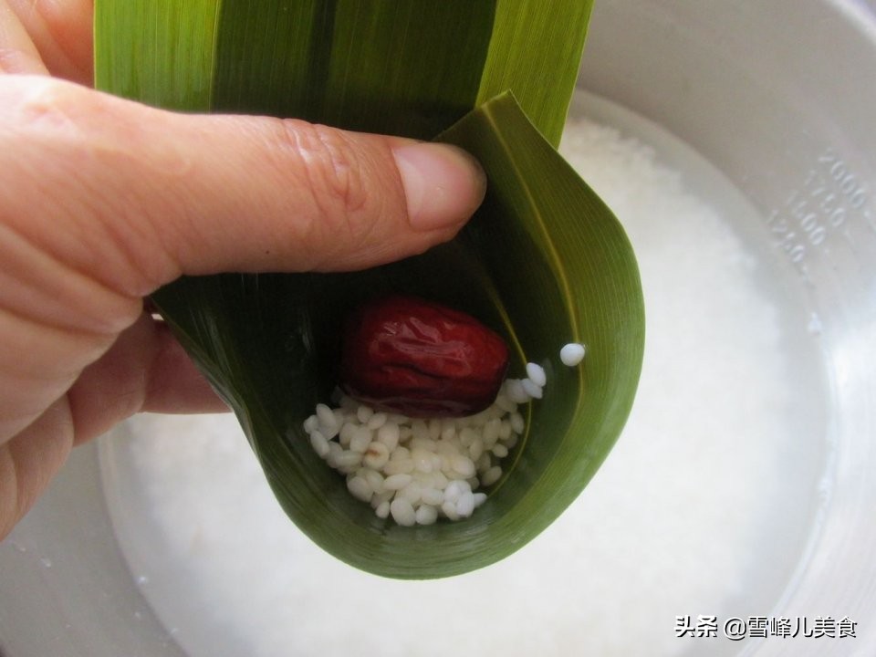 粽叶包粽子最简单的方法,怎样包粽子才好吃
