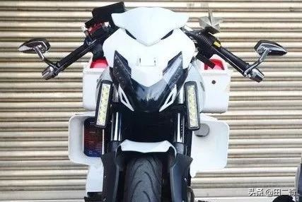 19款SYM新车发布,搭载ZXR400引擎,超炫涡*大轮**灯指纹启动
