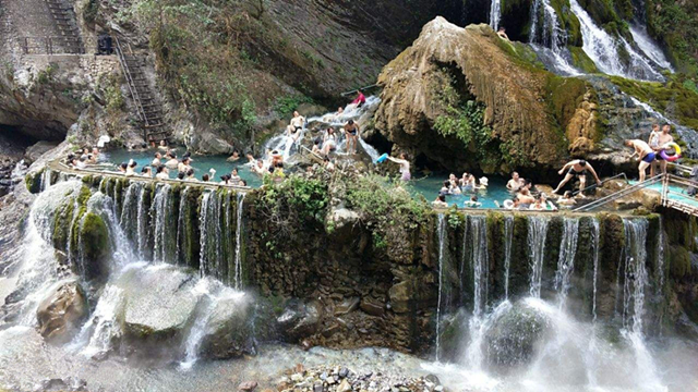 汤池温泉哪家硫磺含量高,宜良汤池硫磺温泉