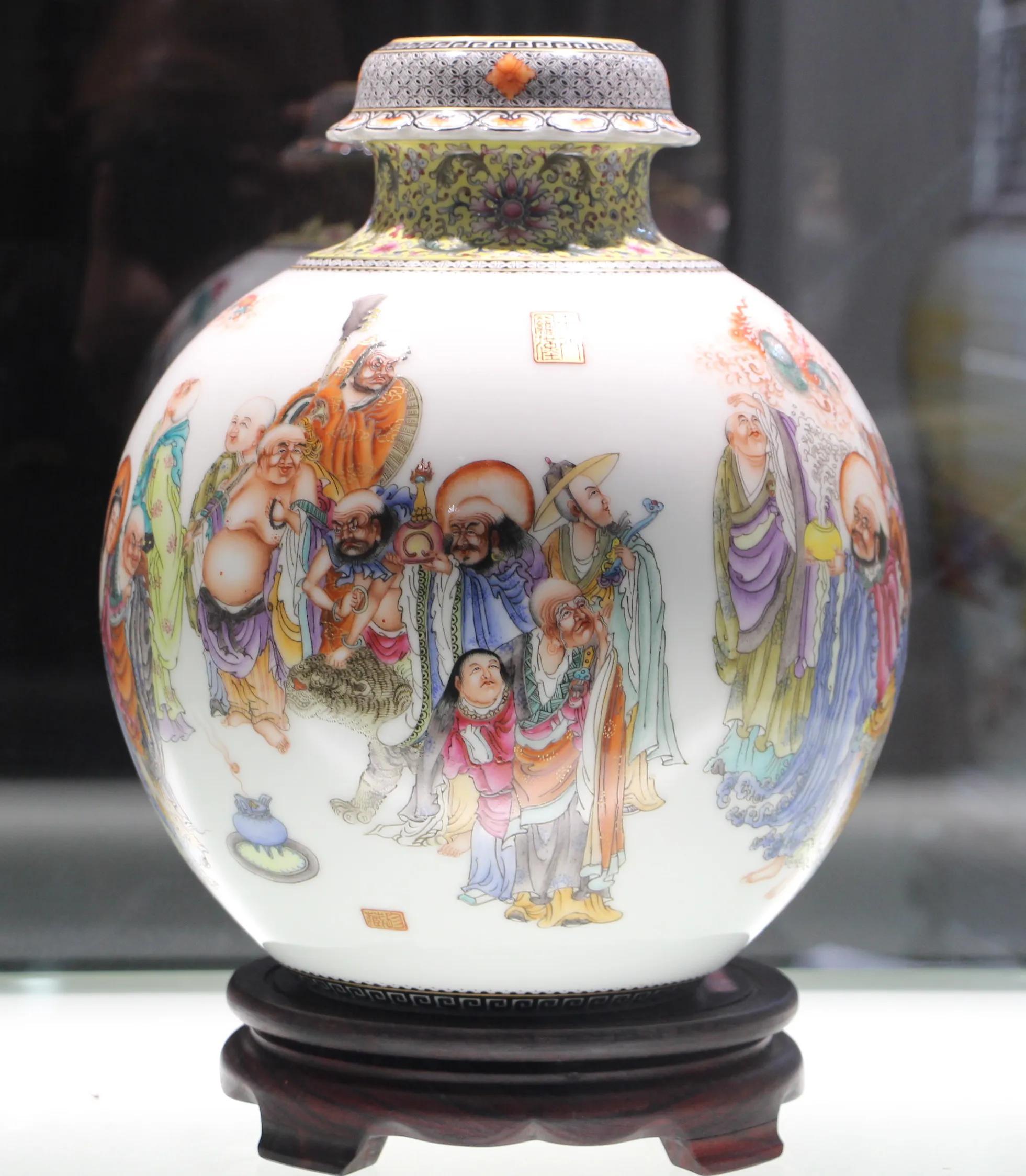 享受阳光-醉爱收藏文化的著名企业家许末兴