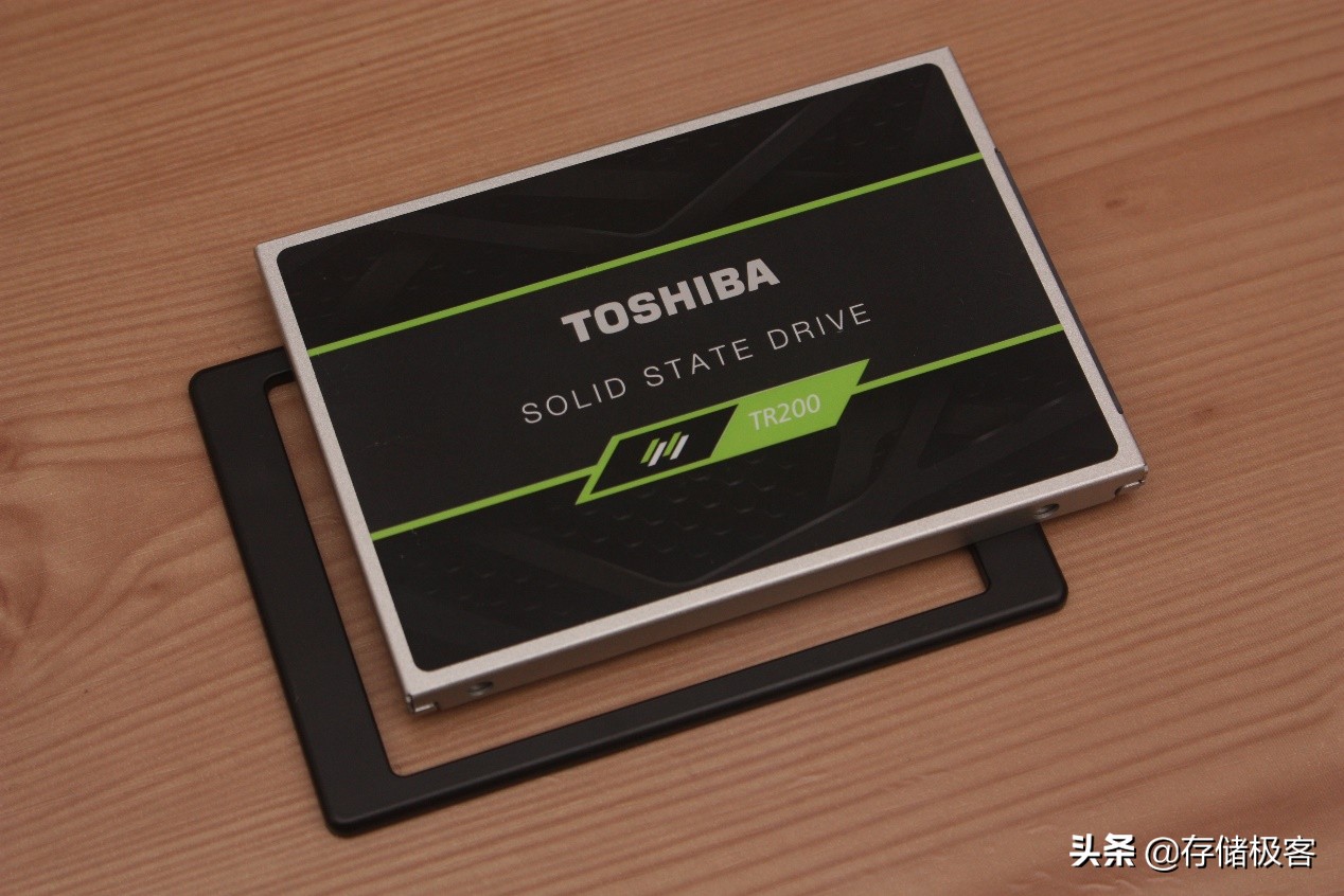 500g固态硬盘和1t固态硬盘性能差别,1t的机械硬盘有500g固态好吗