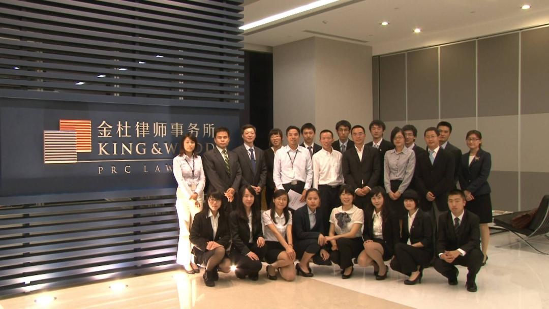 中国最厉害的律师一年赚多少,中国的律师一年能赚多少钱