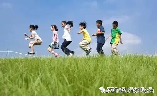 儿童预防近视与户外活动,孩子户外活动预防近视的光线要求