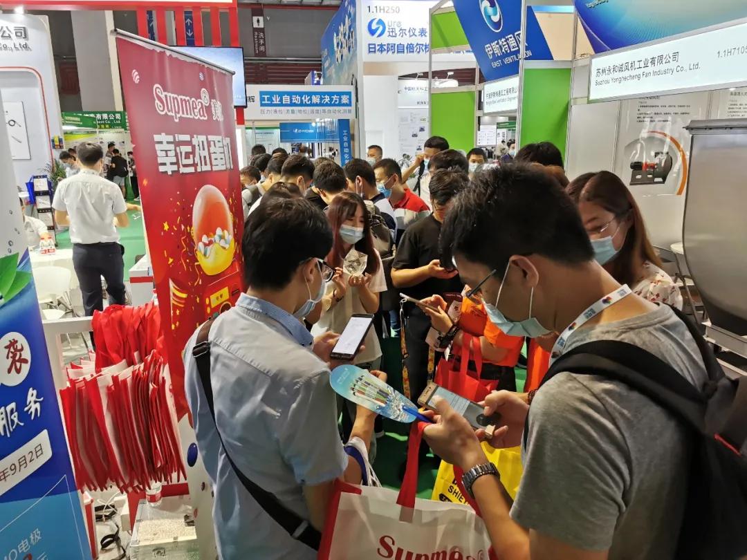 从看展到签约,他只在美仪展台用了3分钟