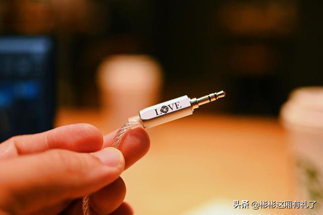 中年包包男款40到50岁翻毛皮,中年男人时尚新款休闲包