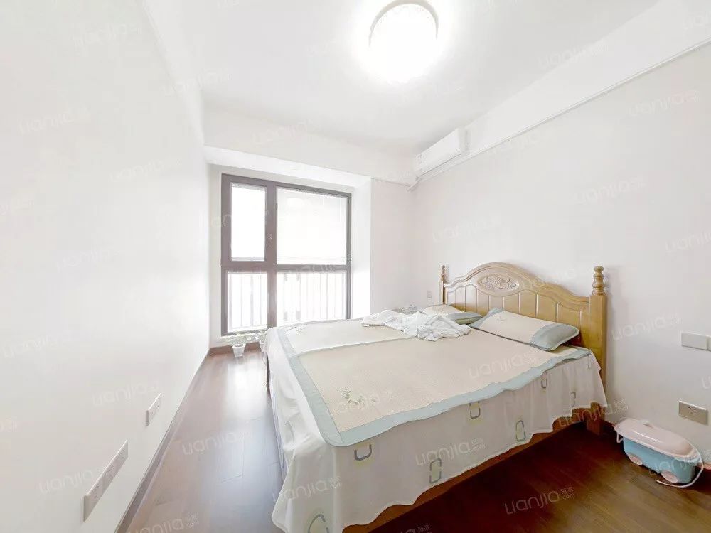 1年涨1万/㎡，南部新城这个小区超4.5万/㎡成交