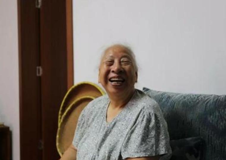 首颗原*弹子**基地的唯一私照：四位来自上海的姑娘，后来发展怎样？