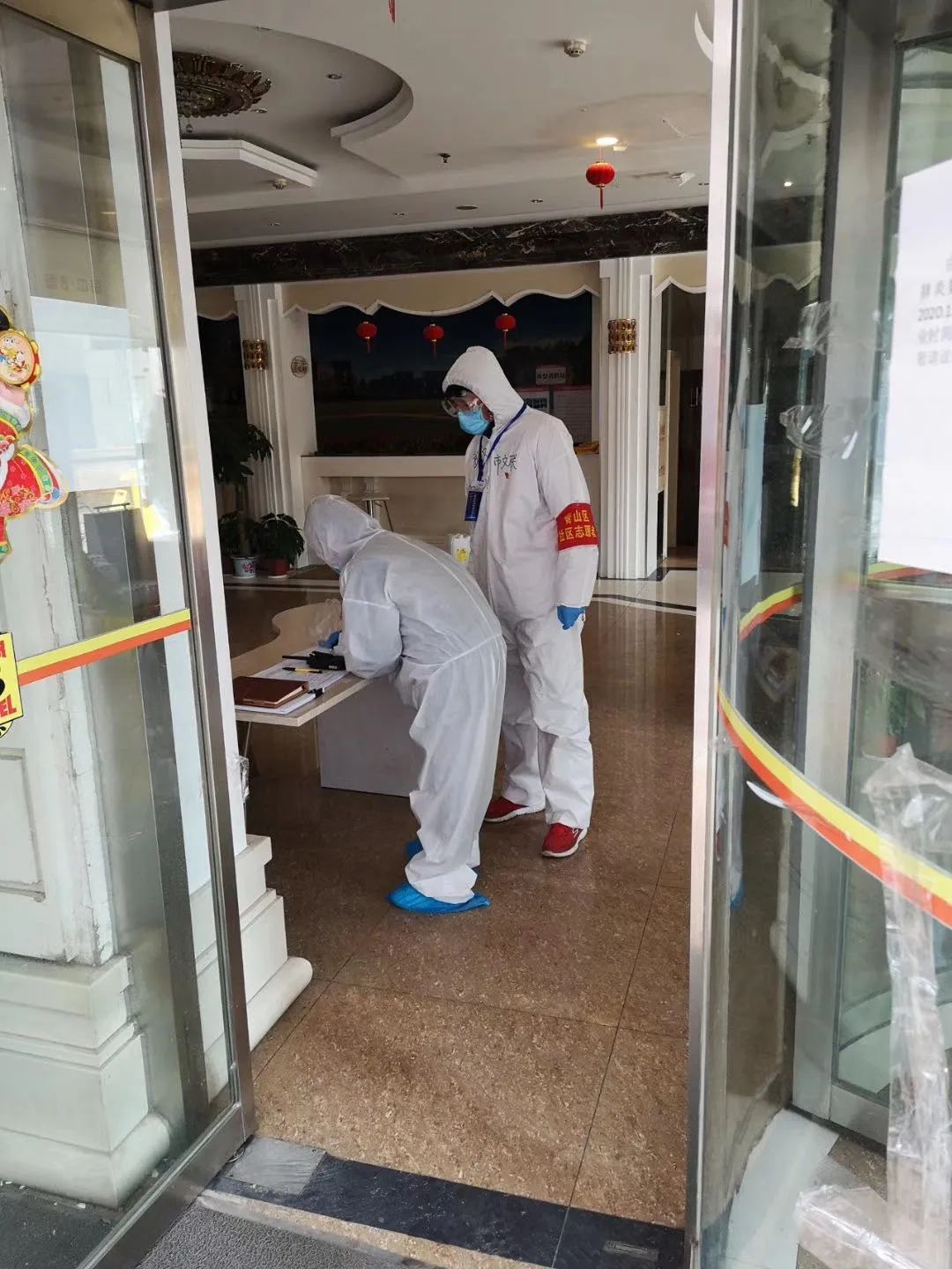 武汉市文联在行动丨用平凡微光点亮大爱仁心