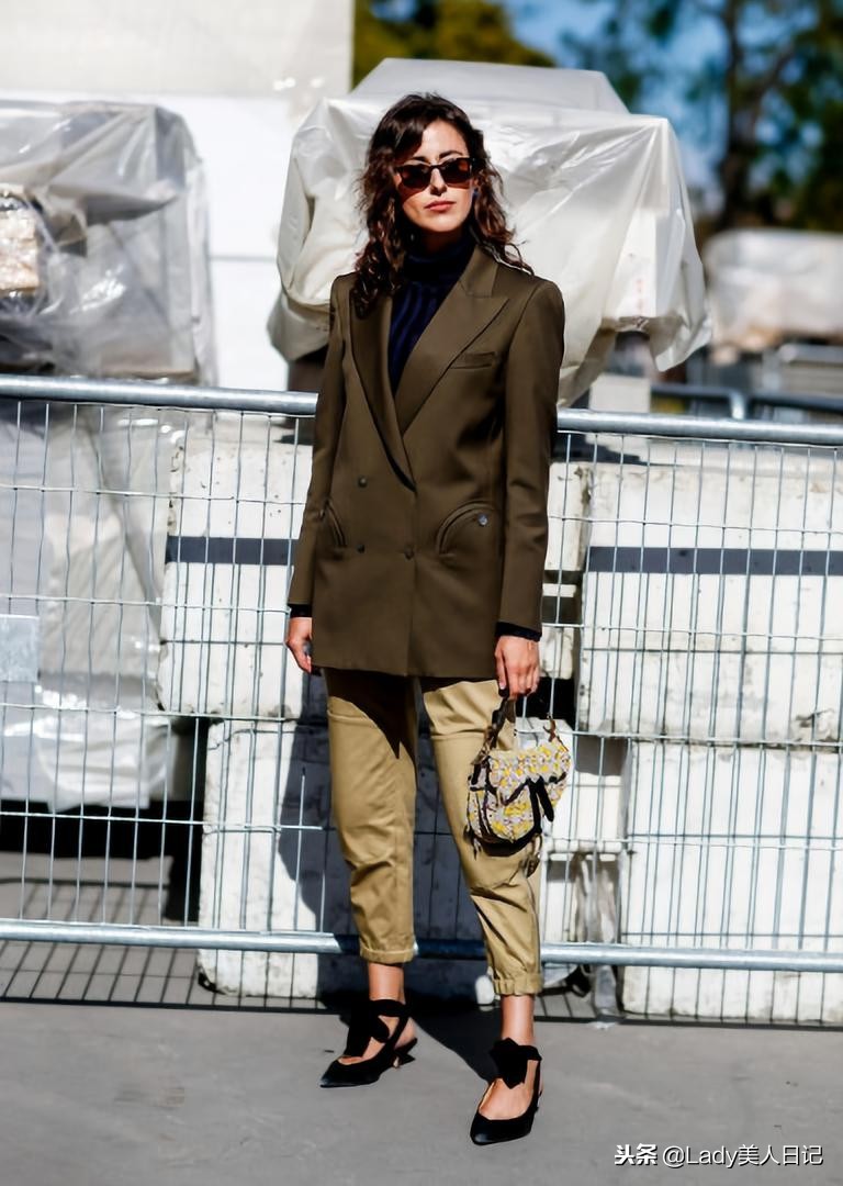 芭蕾风鞋子搭配什么裤子,复古芭蕾舞鞋怎么搭配裤子