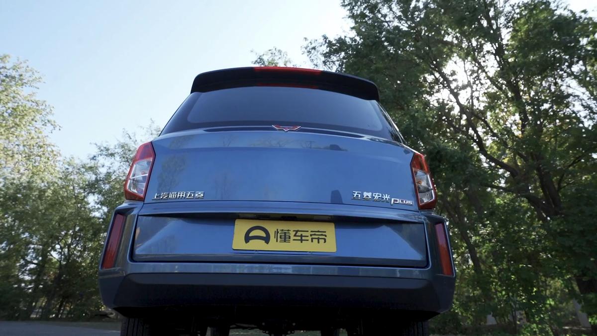 国民神车再升级试驾五菱宏光plus,最新款五菱宏光plus详细讲解