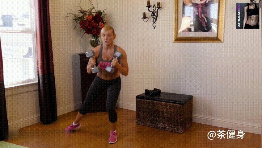 手臂训练动作女生哑铃,手臂塑形训练女生