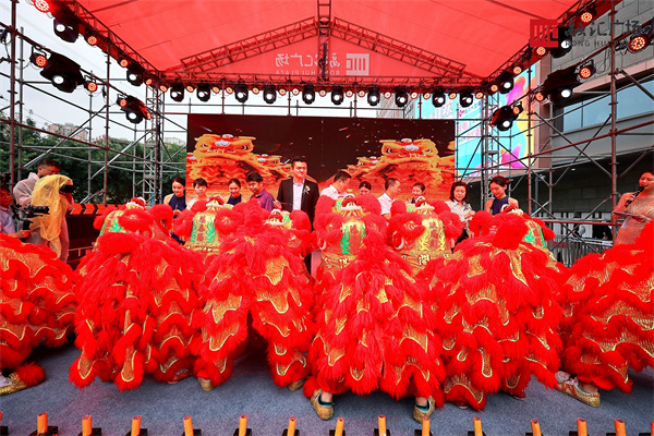 巴南融汇广场开业 (融汇商业广场)