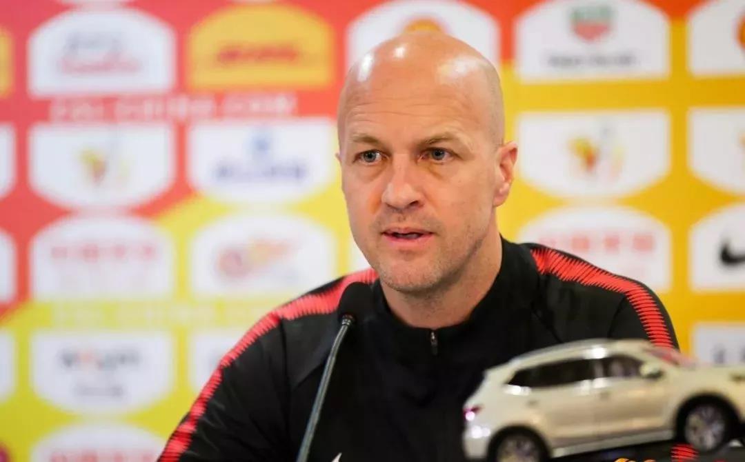 从重庆到深圳，最具性价比主帅新赛季能否圆梦亚冠？