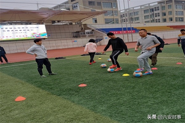 市级校园足球体育教师专项培训,广西中小学足球体育教师专项培训