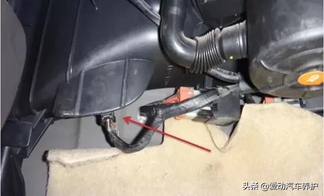 清洗空调蒸发箱的季节,怎么自己动手清洗汽车空调蒸发箱