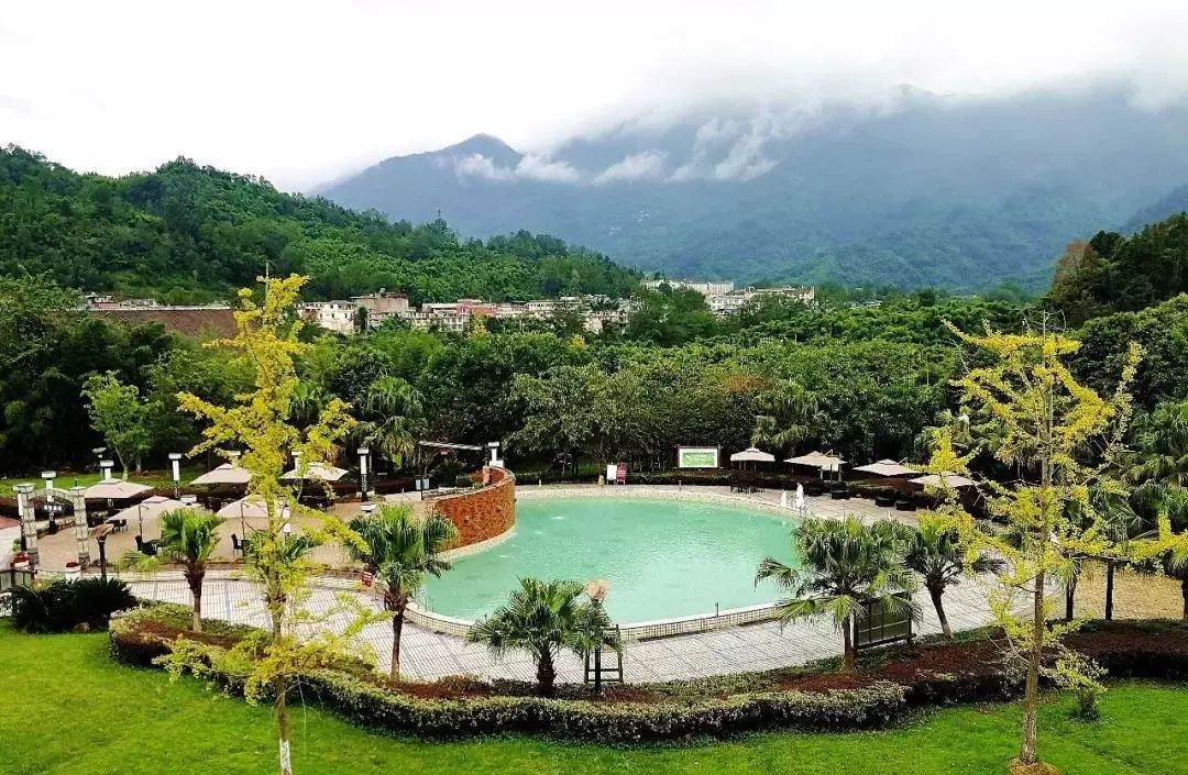 雅安楠水阁温泉游玩,雅安楠水阁酒店和梦温泉哪个好