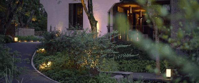 西湖边的传奇山庄，开业登顶“杭州最贵酒店”，旧址重生yyds