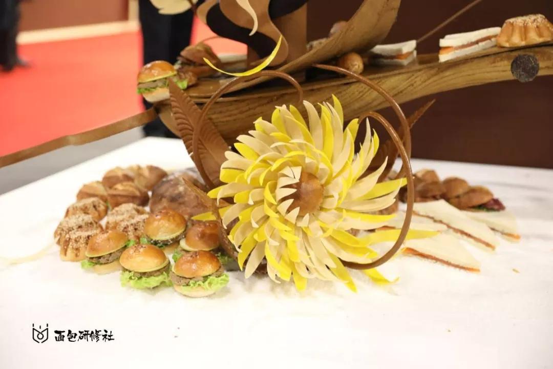 这位世界冠军年仅24岁！揭秘夺冠「配方设计图」