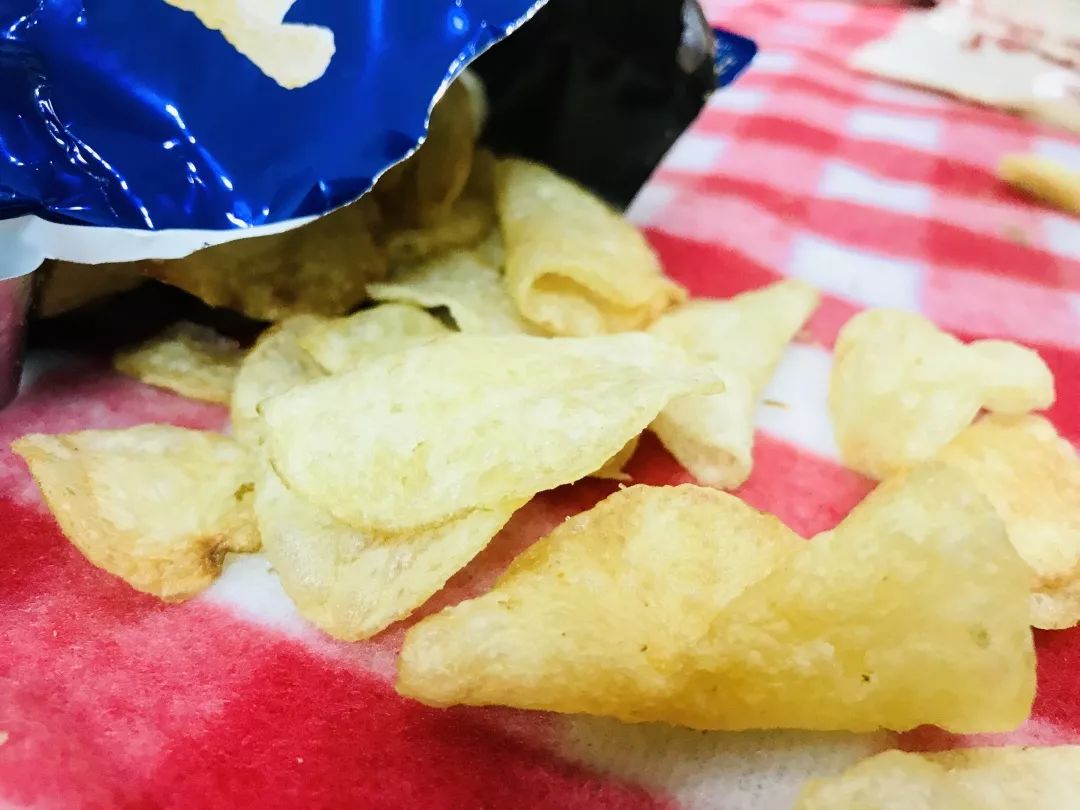 和卡乐比类似的零食,日本零食巨头卡乐比