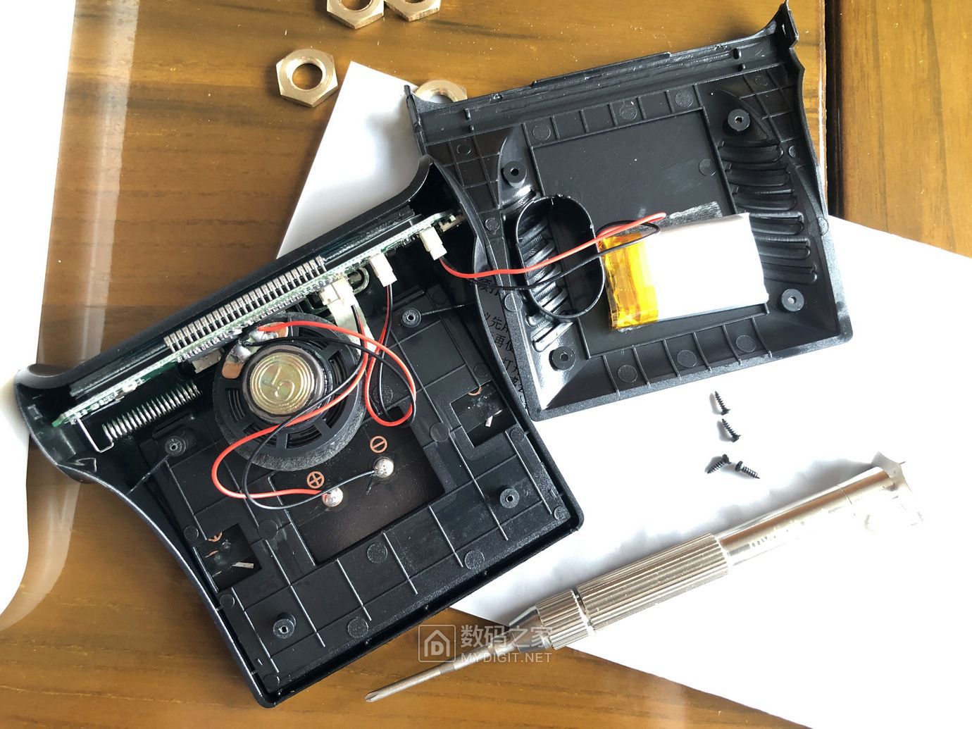 太阳能胎压监测器拆机,太阳能两用进口胎压监测器