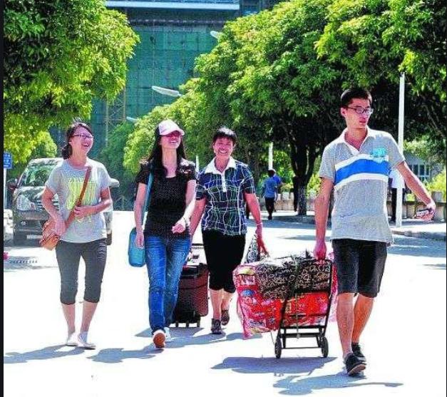 大学十大最好宿舍与最差宿舍,最好学校宿舍vs最差学校宿舍