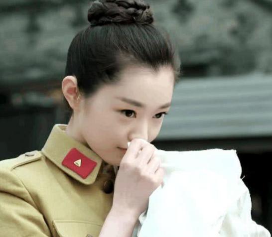 宋轶夏天穿衣图片,宋轶综艺穿白t恤