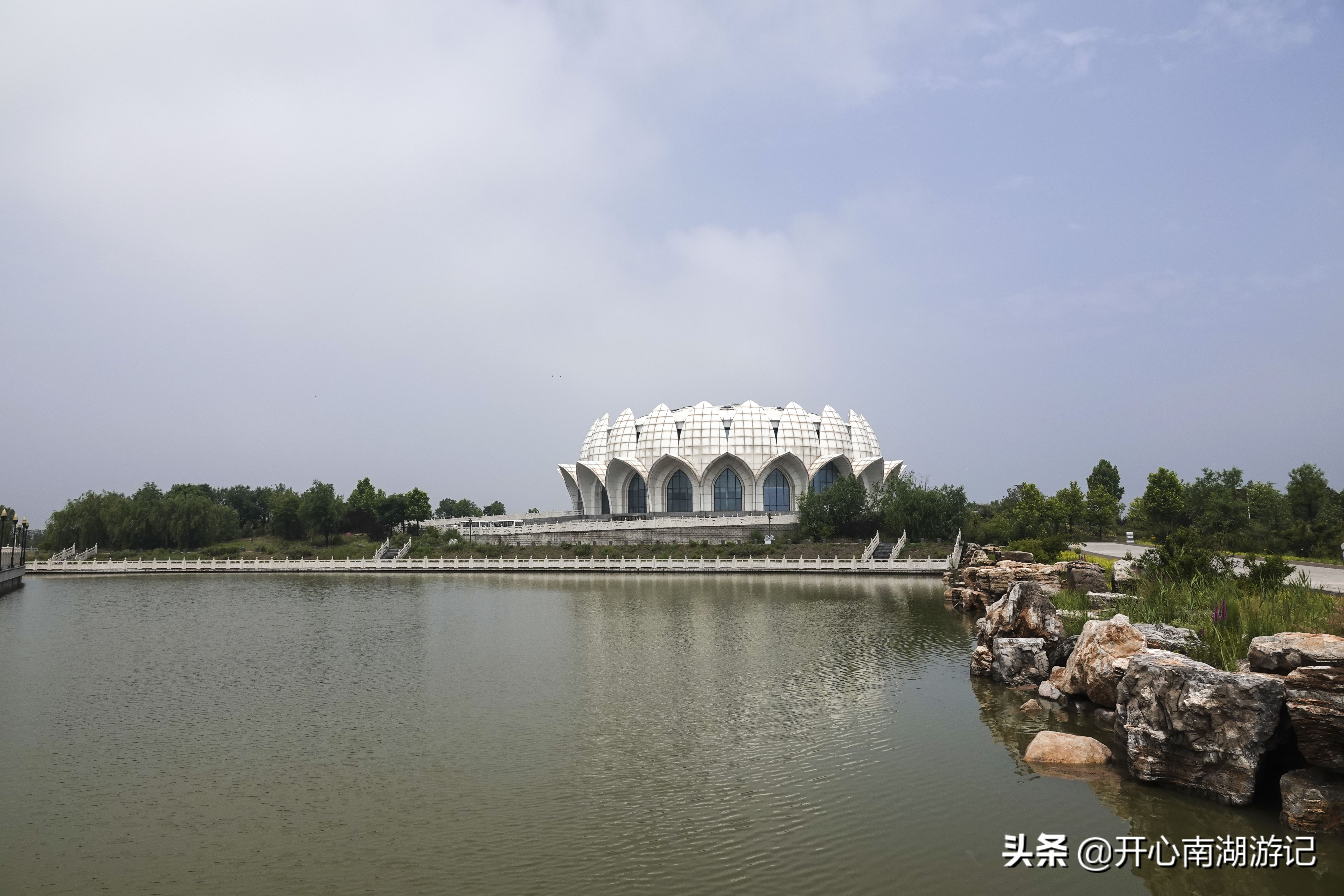 一花一世界，一叶一菩提，与浪漫的月坨岛比邻，菩提岛你去过吗？