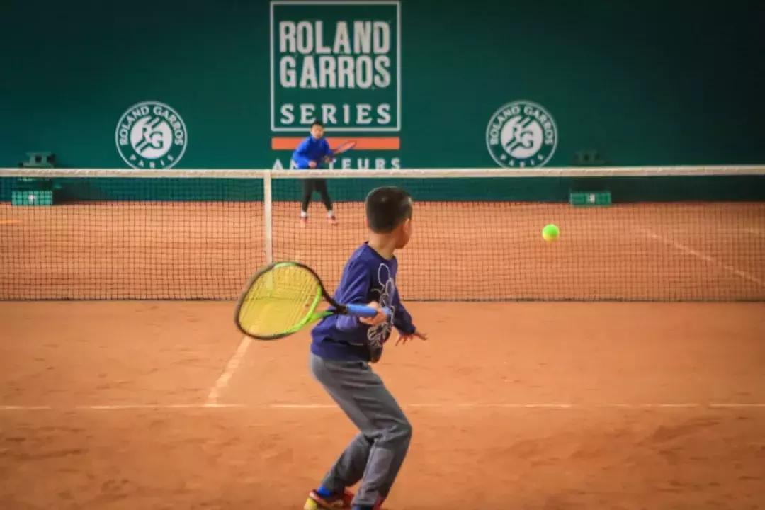 直通巴黎罗兰加洛斯，长沙月亮岛国际化的红土网球名片
