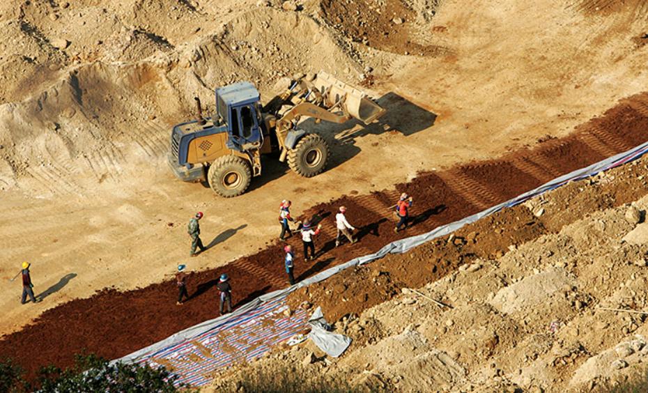 钂欏彜鍥藉悜涓浗鎹愯禒澶氬皯涓囦簡,涓浗鍚戣挋鍙ゅ浗鎶曡祫