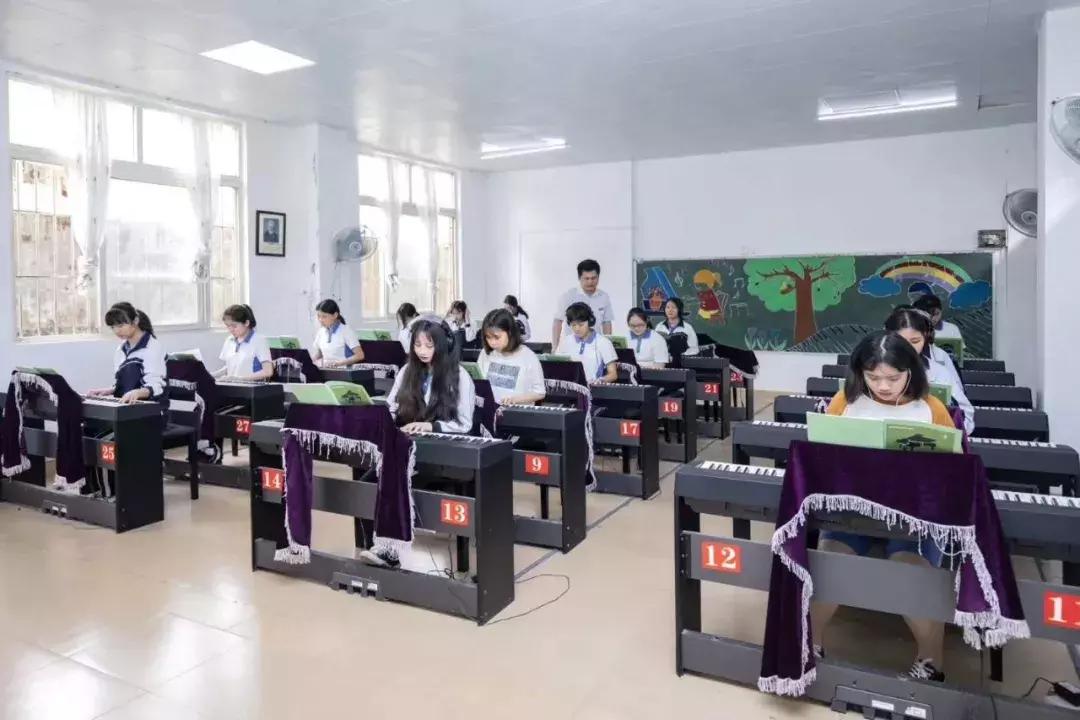 深圳深德技工学校有成人班吗,深德技工学校上课时间2022