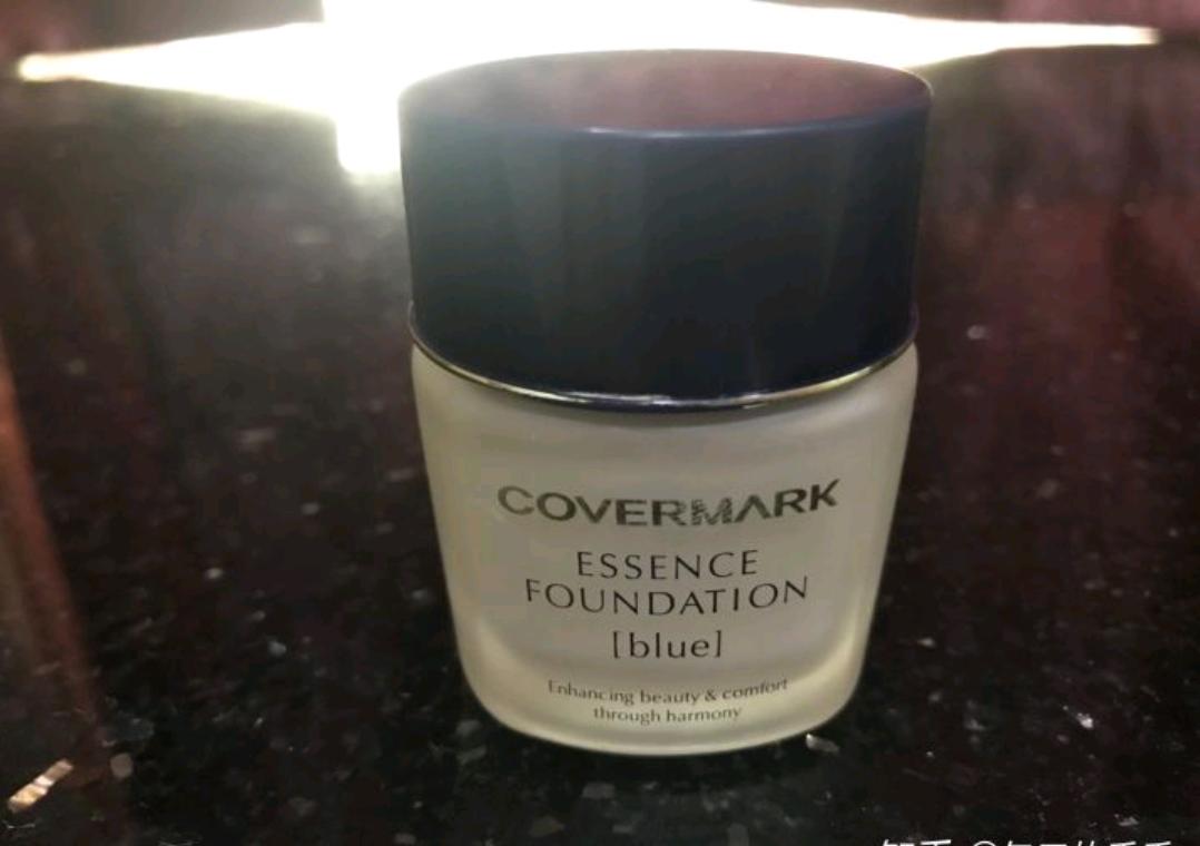 怎样化出清透完美的底妆？这些小技巧你要知道