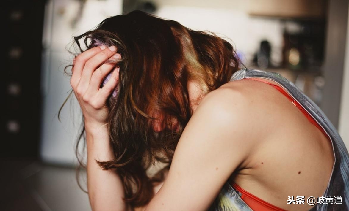 女人连续10天月经不尽什么原因,女性十多天不来月经