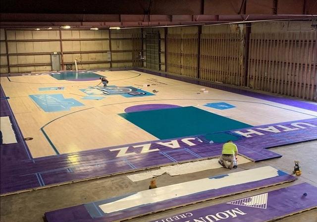 爵士重返季后赛,爵士大雪山球衣