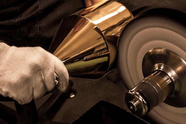 瑞典皇家配饰品牌,几百块戴出万元质感,金色手镯男女戴都好看