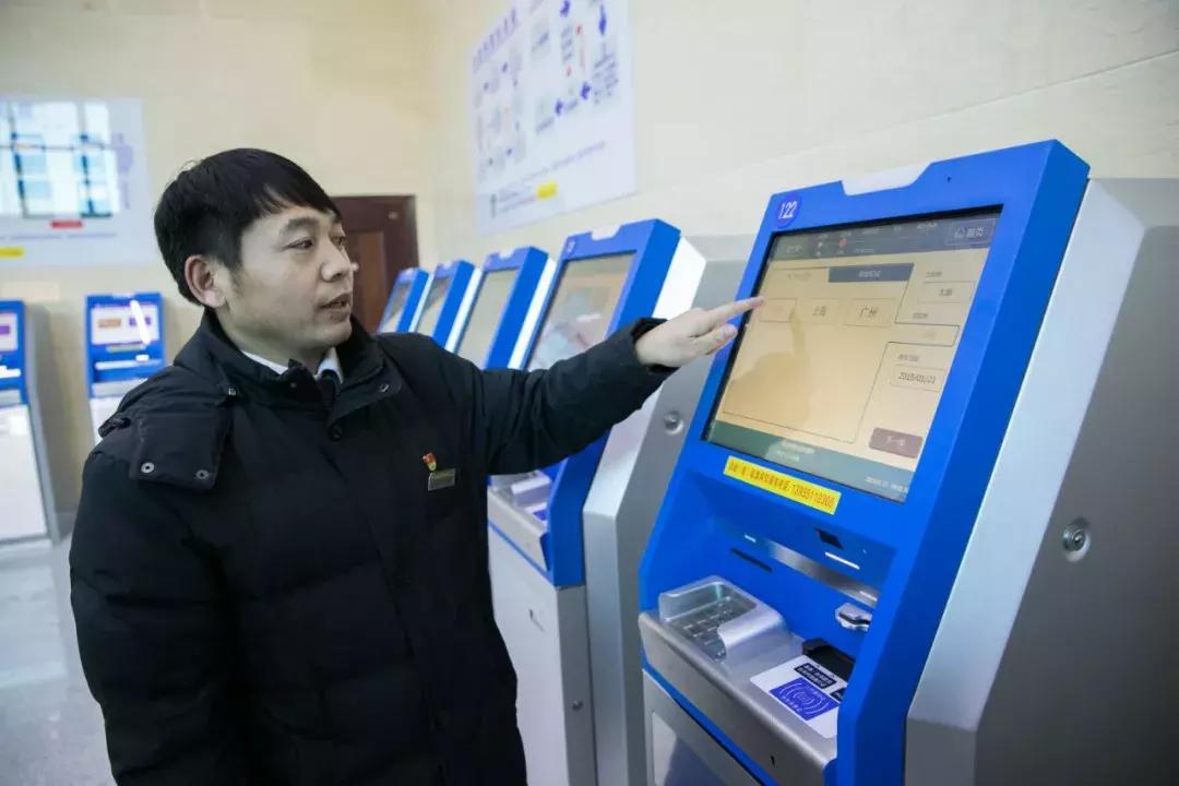 春节火车站变装,春运首日记者探访太原长途车站