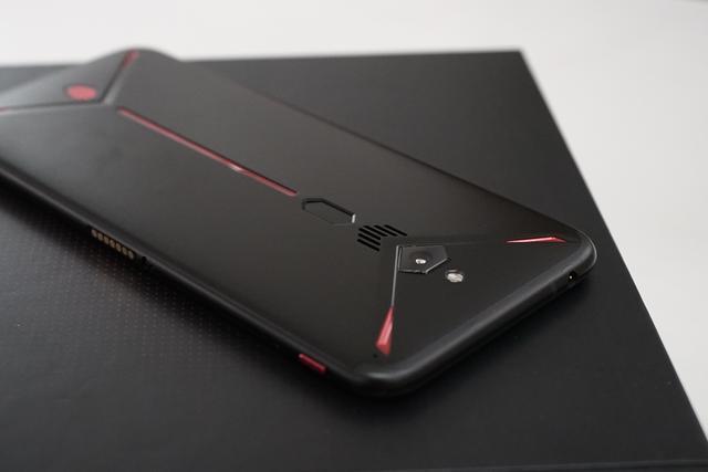 努比亚红魔3外屏,努比亚红魔3s外屏