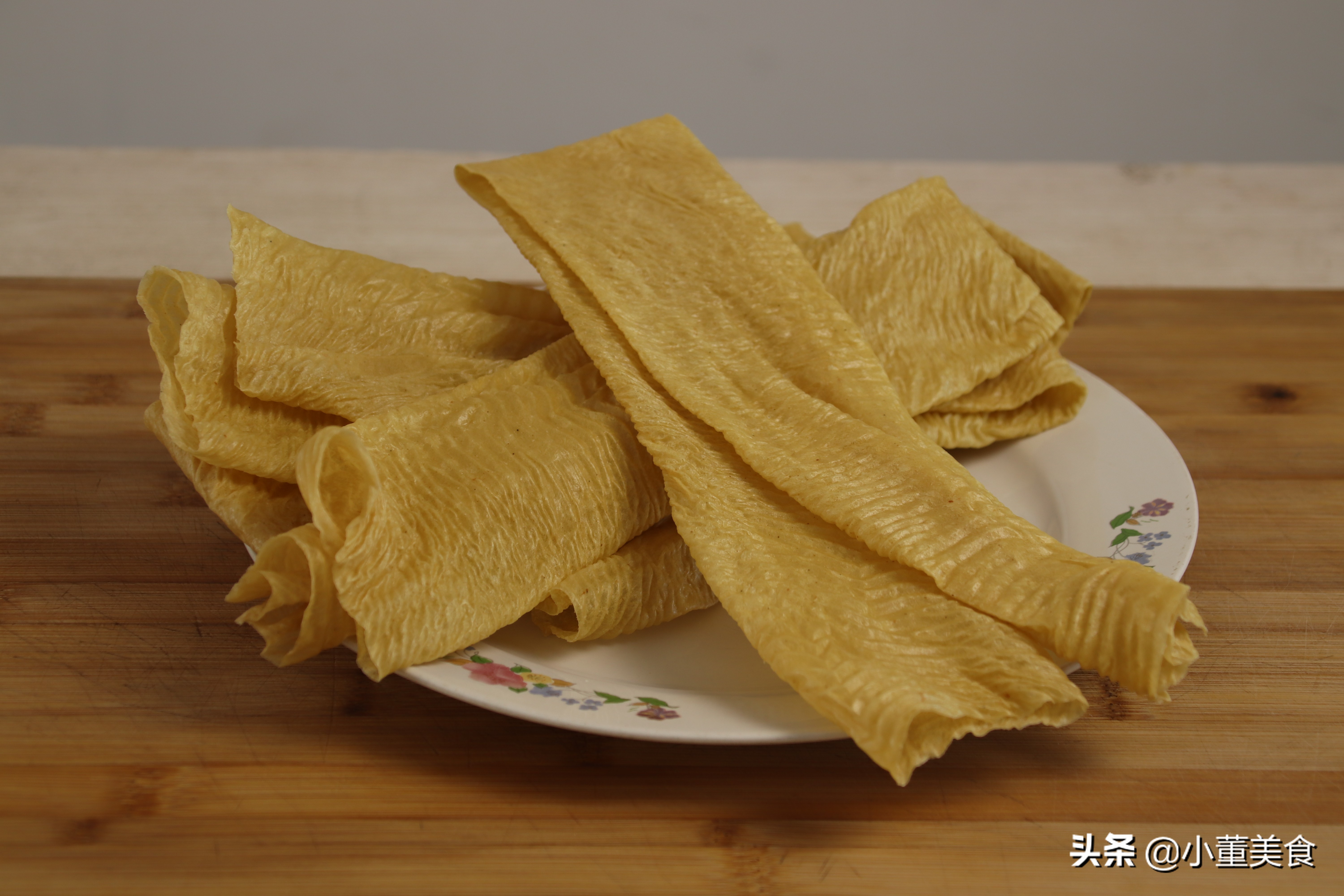 想吃辣条不用买教你在家制作辣条,在家做出美味辣条