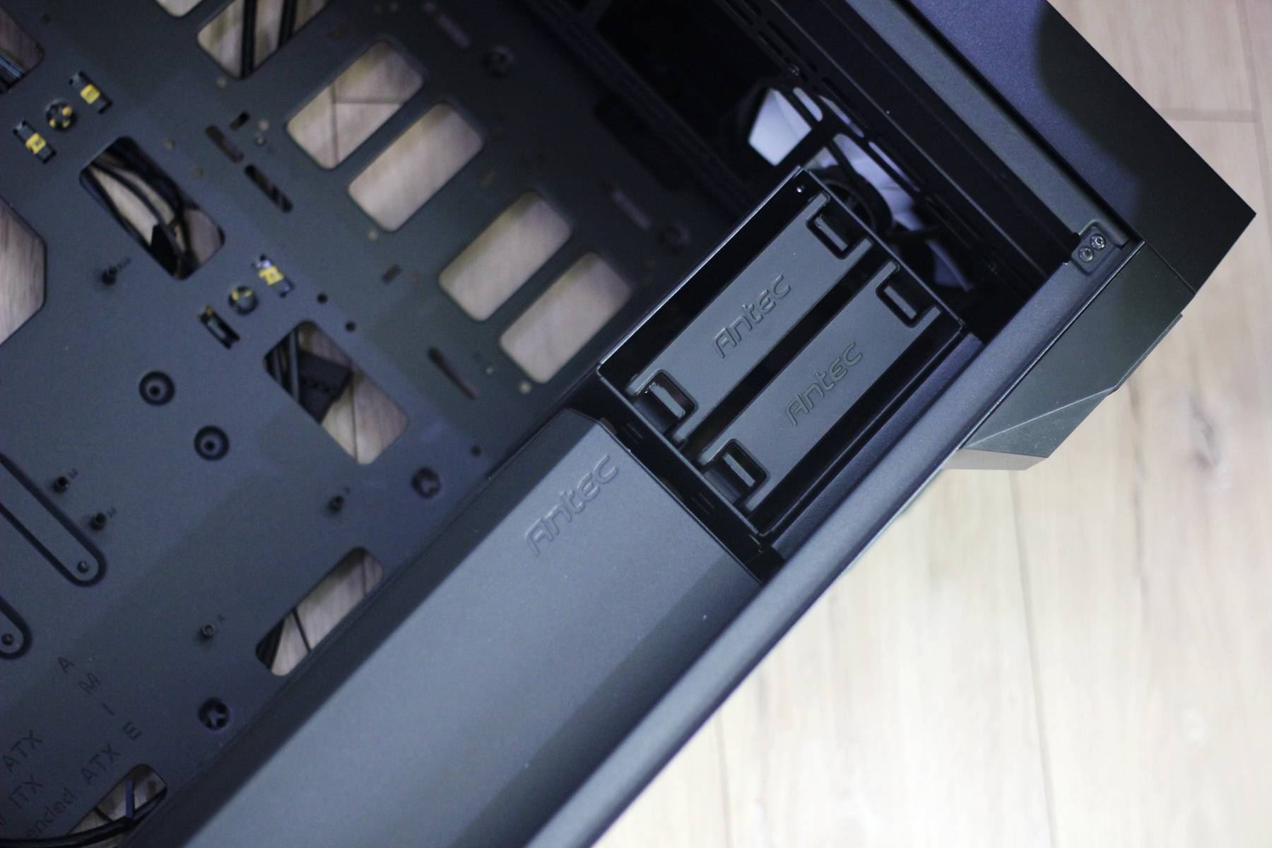 电脑散热器怎么装电源,电脑散热器安装供电