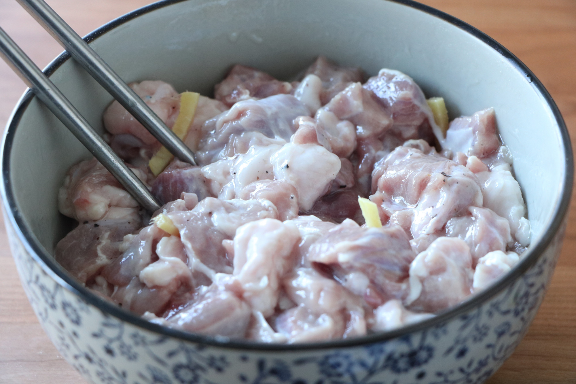 在家吃烧烤太舒服超过瘾,过年吃烧烤