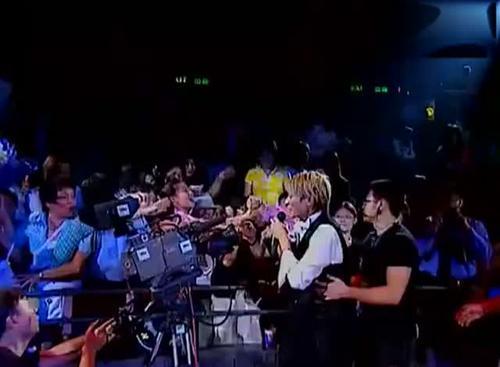 刘德华1999年演唱会超清1080,迈克尔杰克逊刘德华1999年演唱会