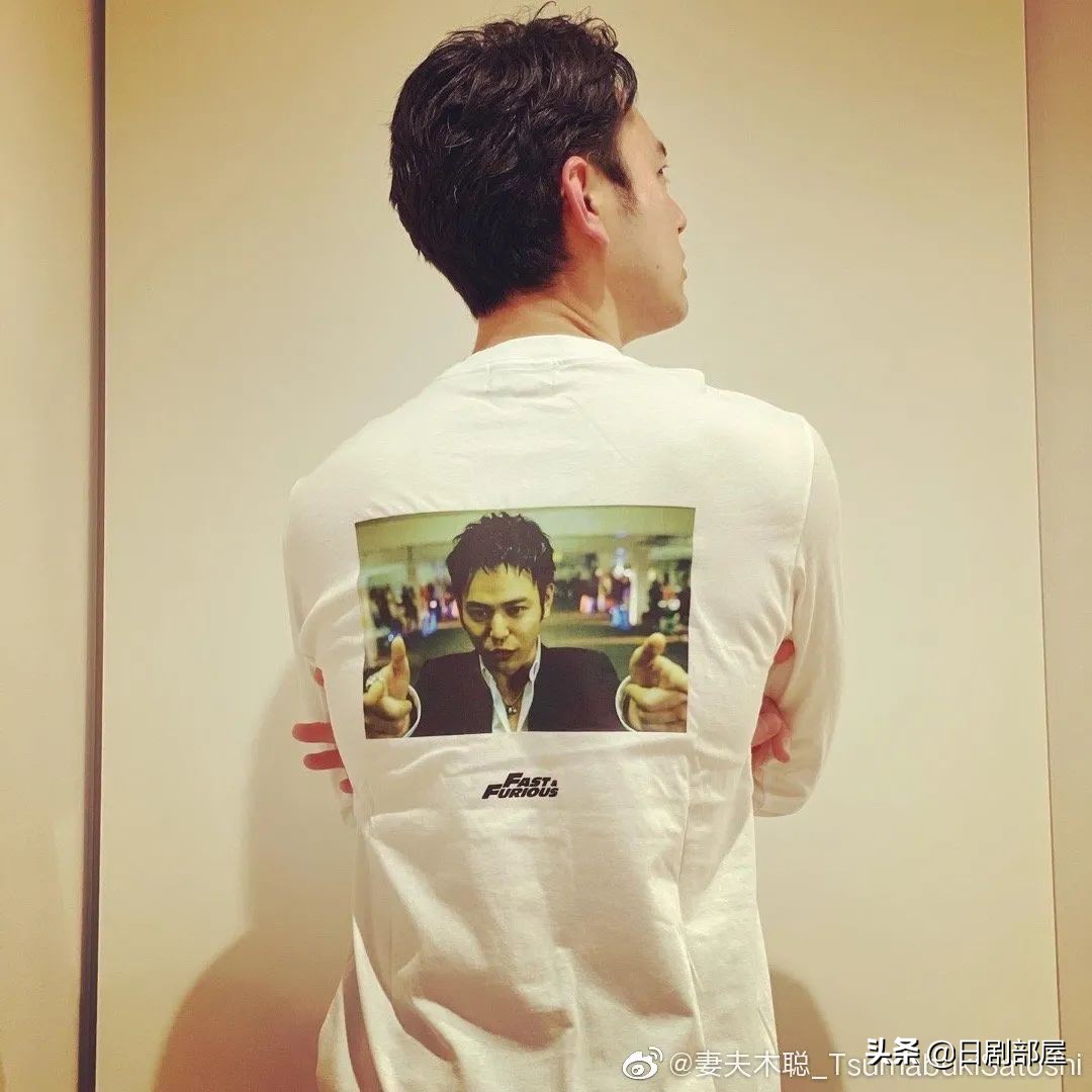 唐人街探案3妻夫木聪花衬衫,唐人街探案3里面四位帅哥