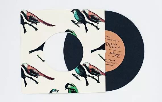 纸质请柬必须要有吗,纸质请柬简单有特点