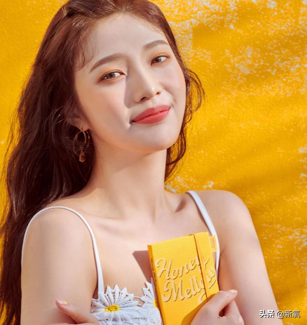 刘亦菲从清纯小龙女到硬汉花木兰,从洗头妹到影后的小宋佳