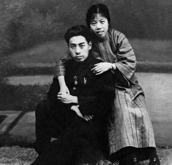 周总理与*颖超邓**的爱情，足以成为千古绝唱，充塞于天地之间