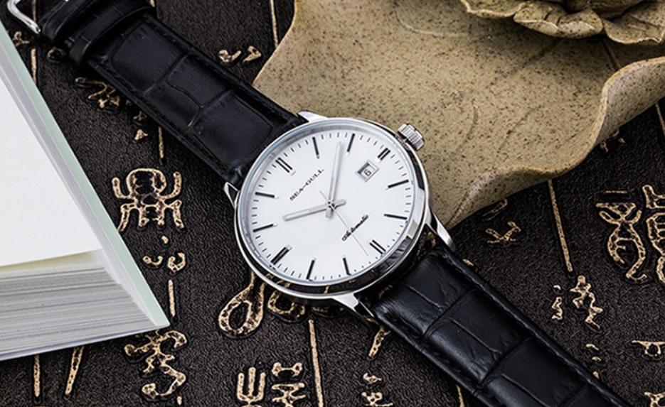 手表时尚款男表,男士手表经典款和时尚款