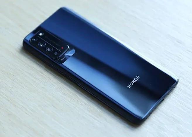 荣耀手机曾经有多火,荣耀手机现在发展得怎么样