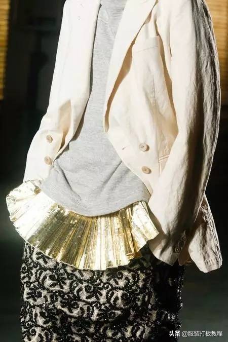 亚麻衣服一般多少钱,衣服亚麻材质